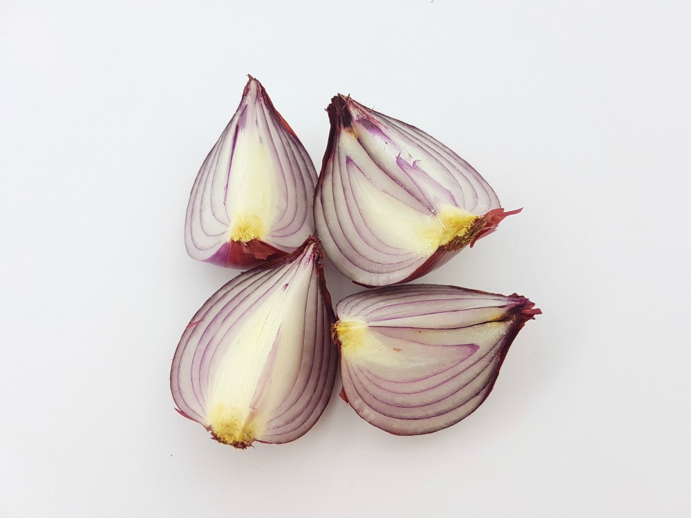 Onions are an excellent source of calcium and L-cysteine for hair loss and overall health.