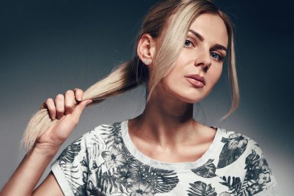 Apigenin benefits for hair follicles helps to prolong the anagen growth phase by suppressing TGF-B1 Apigenin benefits for hair follicles helps to prolong the anagen growth phase by suppressing TGF-B1